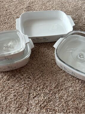 White Floral Ceramic Bakeware Set with Glass Lids - Home Kitchen